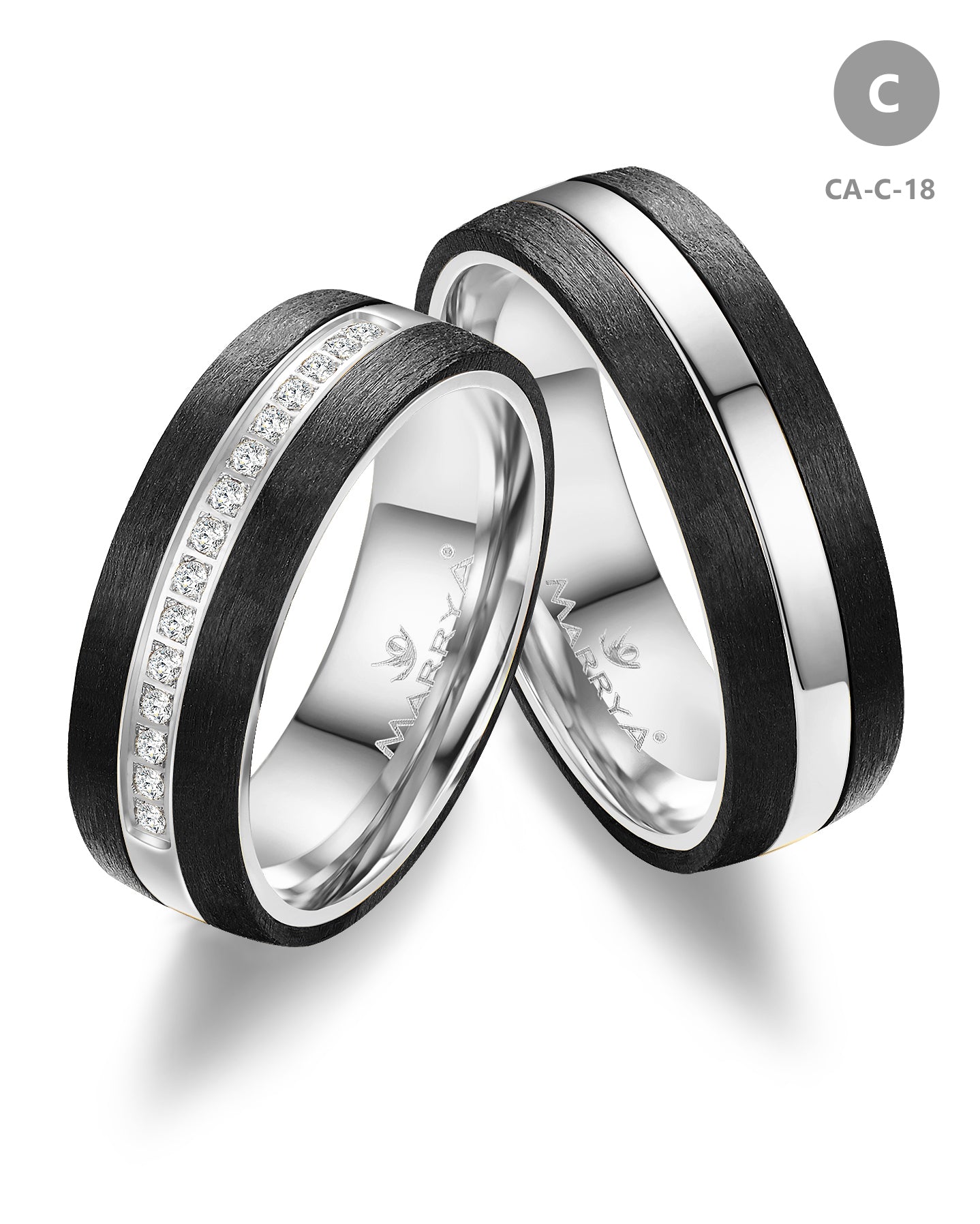 Diese eleganten Trauringe verbinden die moderne Leichtigkeit von Carbon mit dem zeitlosen Glanz von Weißgold. Carbon ist ein hochperformantes Material – extrem robust,-Hochzeitsschmiede Aachen