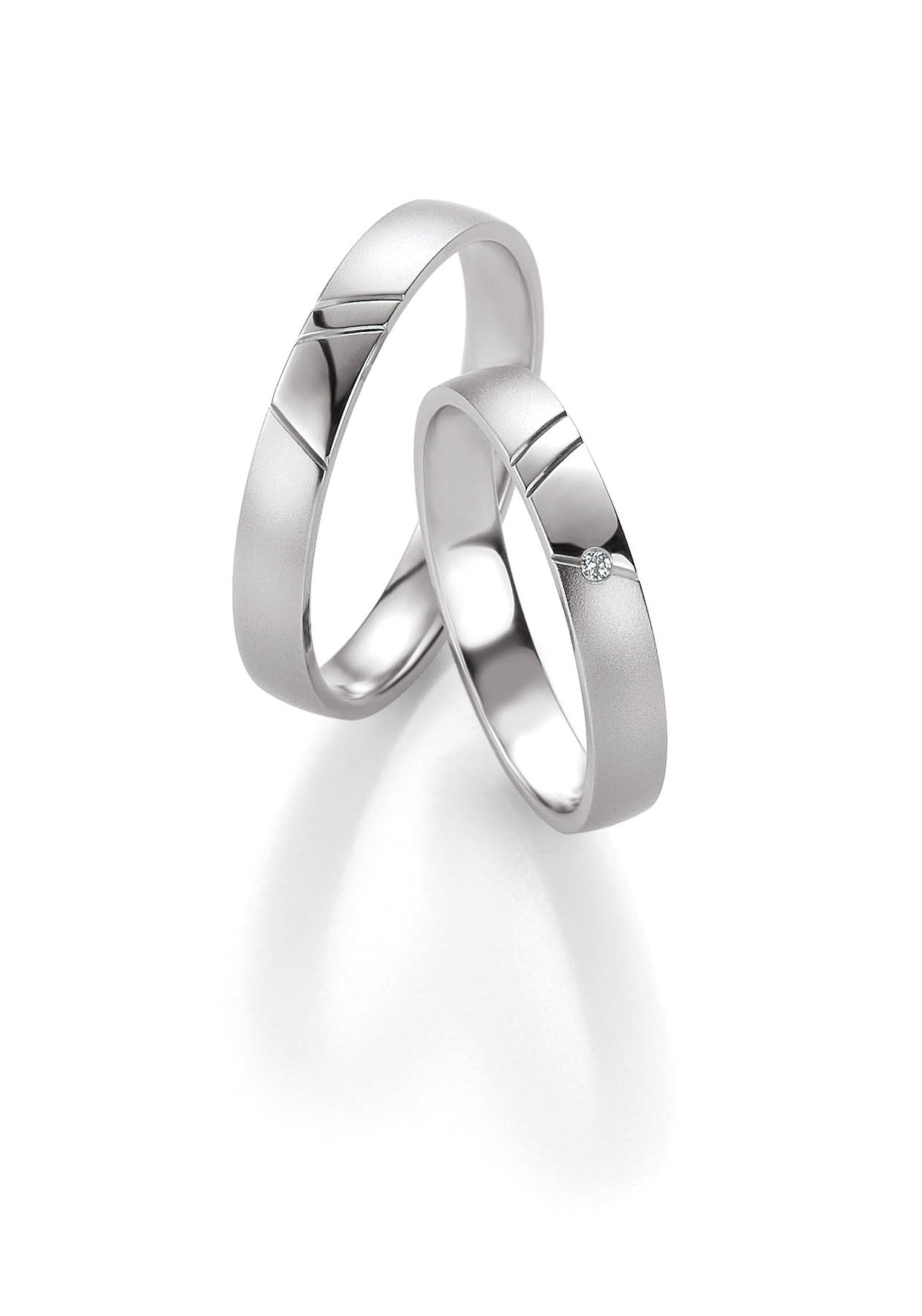 Elegante Trauringe/Eheringe in Weißgold -Damenring mit Brillant-Hochzeitsschmiede Aachen