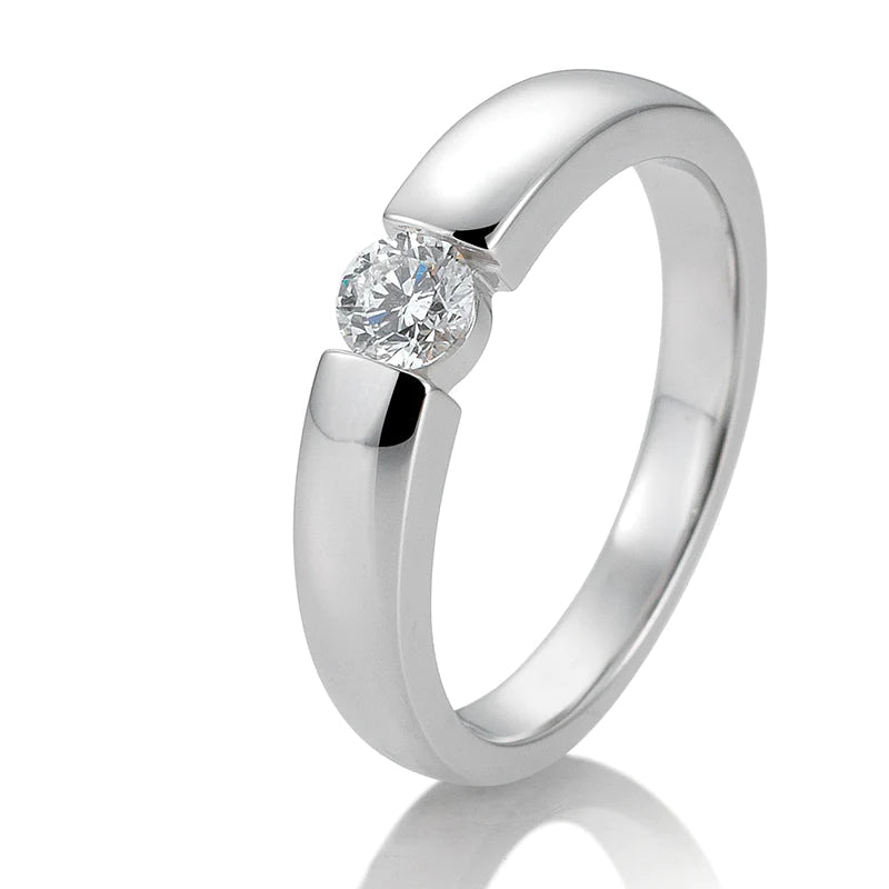 Spann Ring mit Brillant