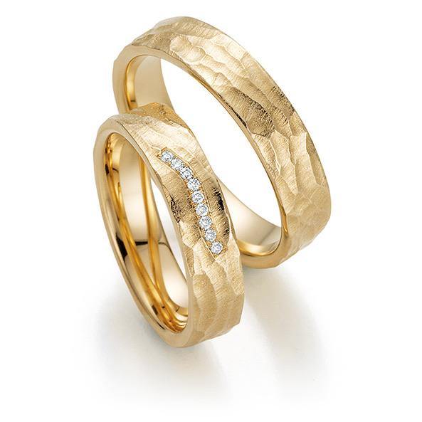 Trauringe Apricotgold einfarbig mit Brillanten - Mcollection Aachen