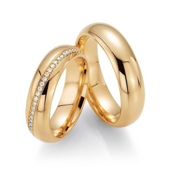 Trauringe Apricotgold einfarbig mit Brillanten -oberfläche glänzend - Hochzeitsschmiede Aachen