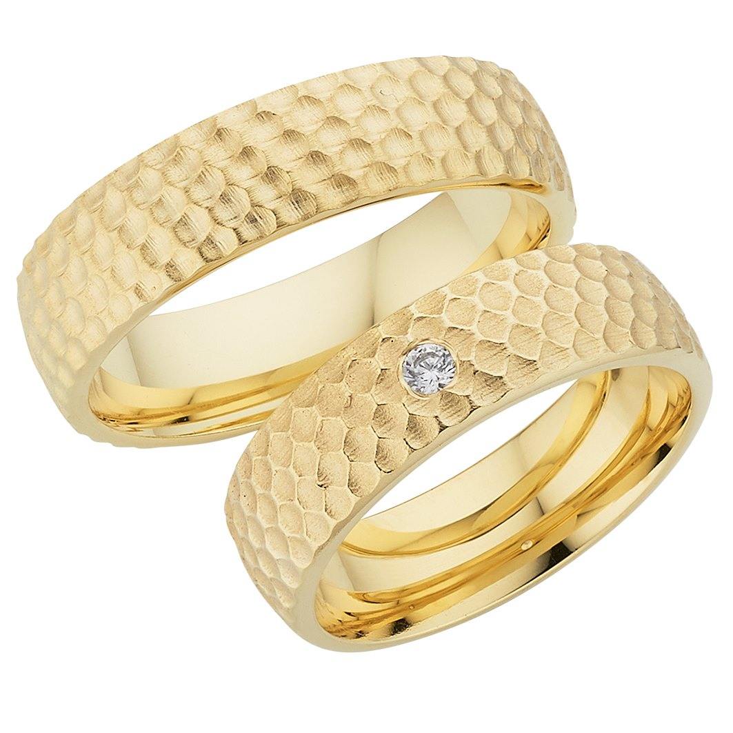 Trauringe Gelbgold einfarbig mit Brillant - Mcollection Aachen